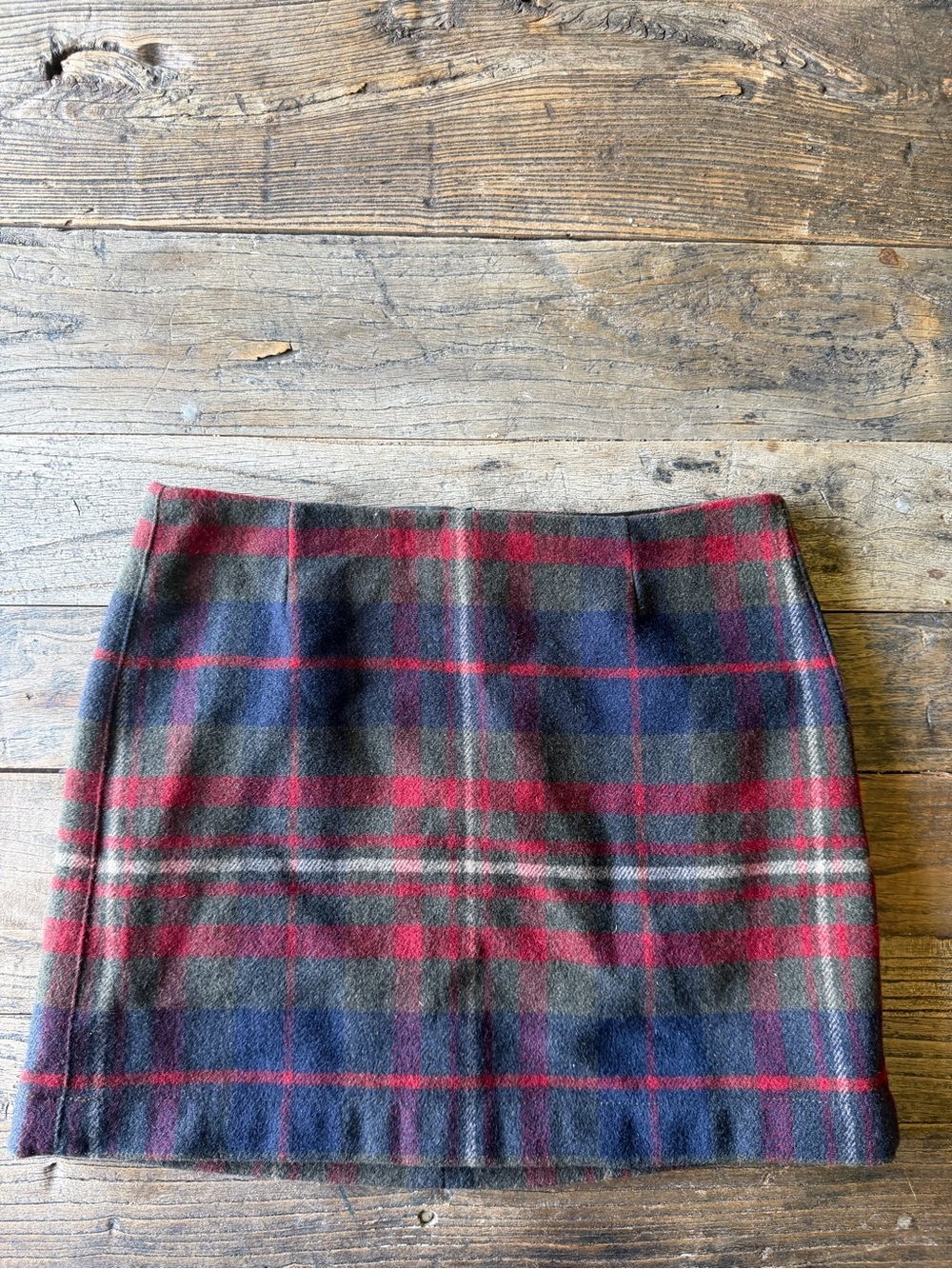 Plaid Wool Mini Skirt in Red and Navy, vintage Esprit